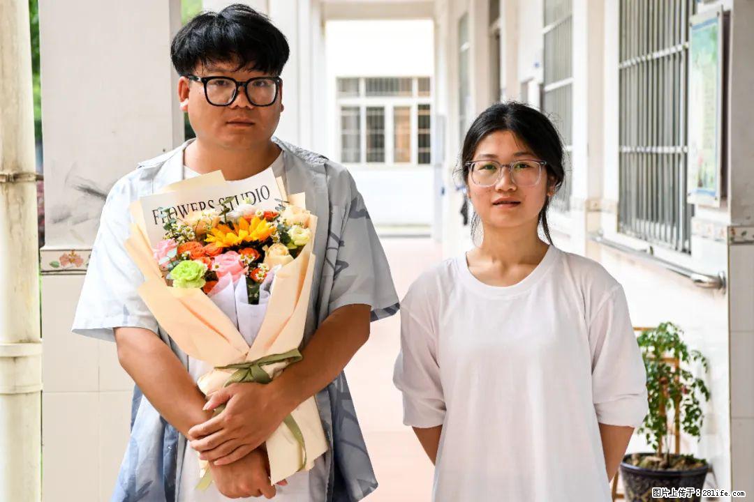 全网追的“扁担女孩”,找了一份暑假工,时薪12元 - 德州生活资讯 - 德州28生活网 dz.28life.com